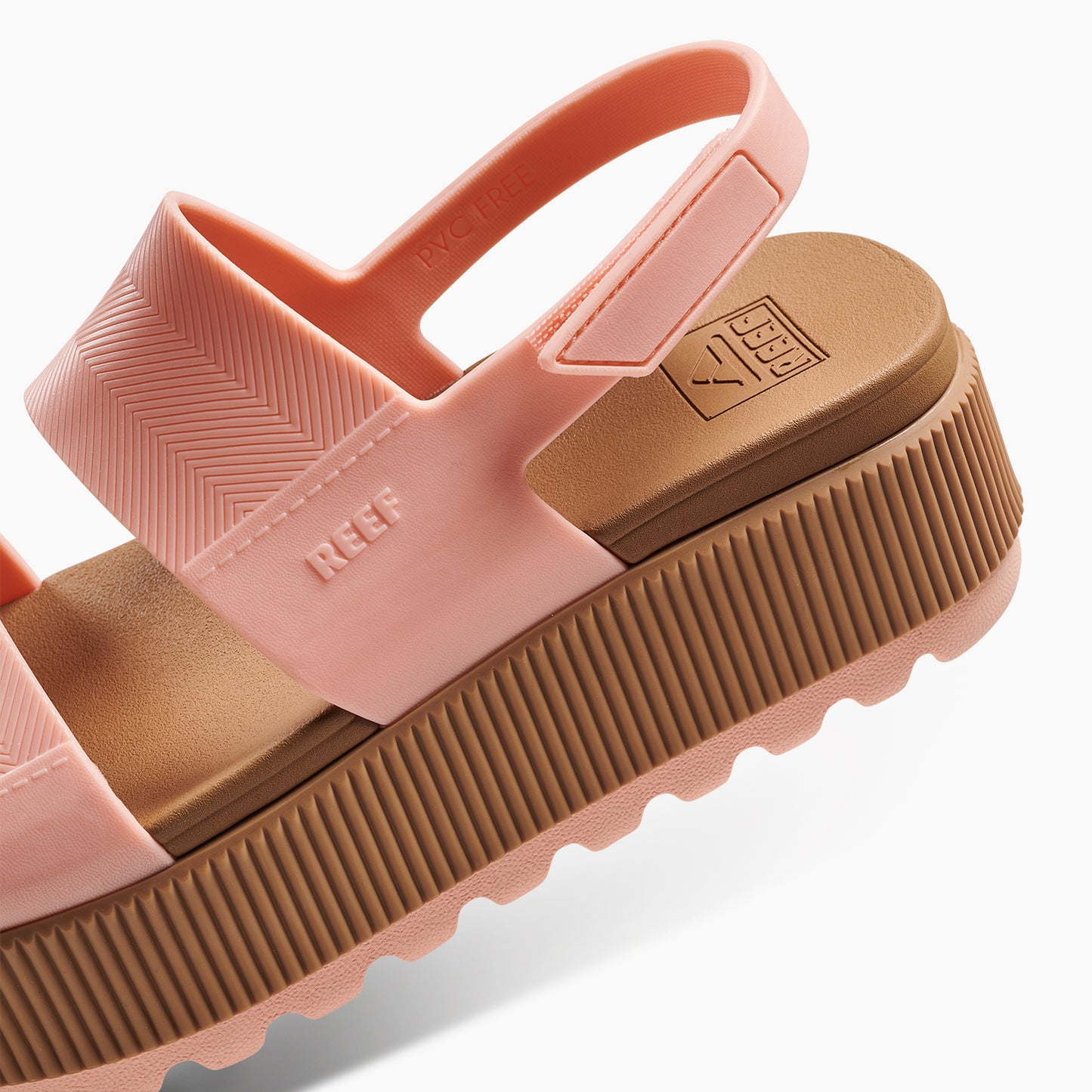 
                  
                    Water Vista Higher Sandal Peach Parfait
                  
                